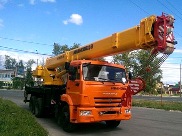 Автокран Ивановец 25 тонн